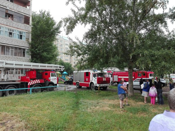 Около 200 жителей Оренбурга эвакуированы из-за пожара в многоэтажке