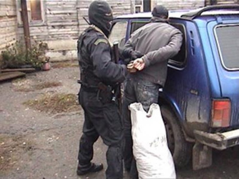 Три тысячи наркодилеров пытались въехать в РФ за год под видом трудовых мигрантов