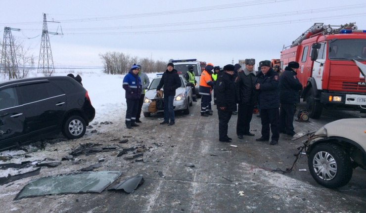 Три человека погибли, еще шестеро пострадали в автокатастрофе на трассе «Оренбург-Казань»