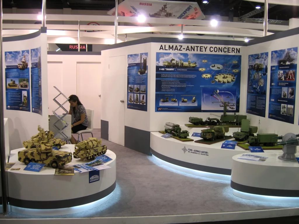 «Алмаз-Антей» презентует С-400 и «Буки» на оружейной выставке в Малайзии