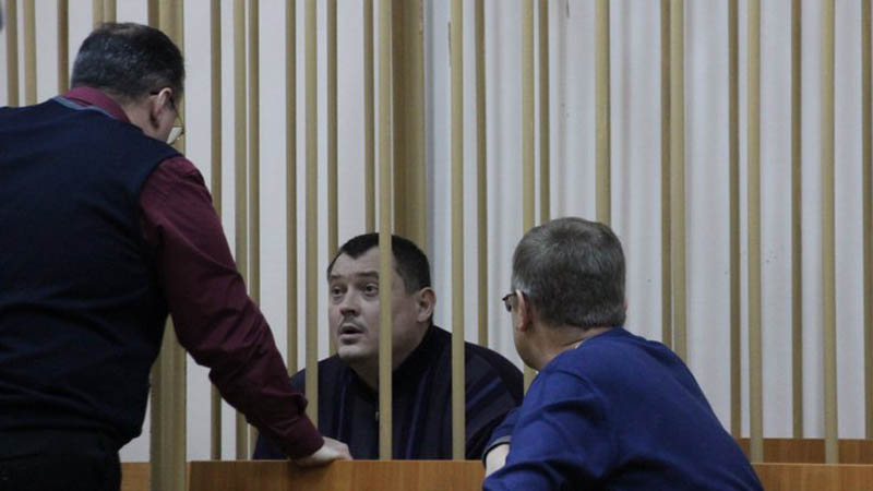 Экс-прокурор саратовского Энгельса получил 8,5 лет колонии за мошенничество и взятки
