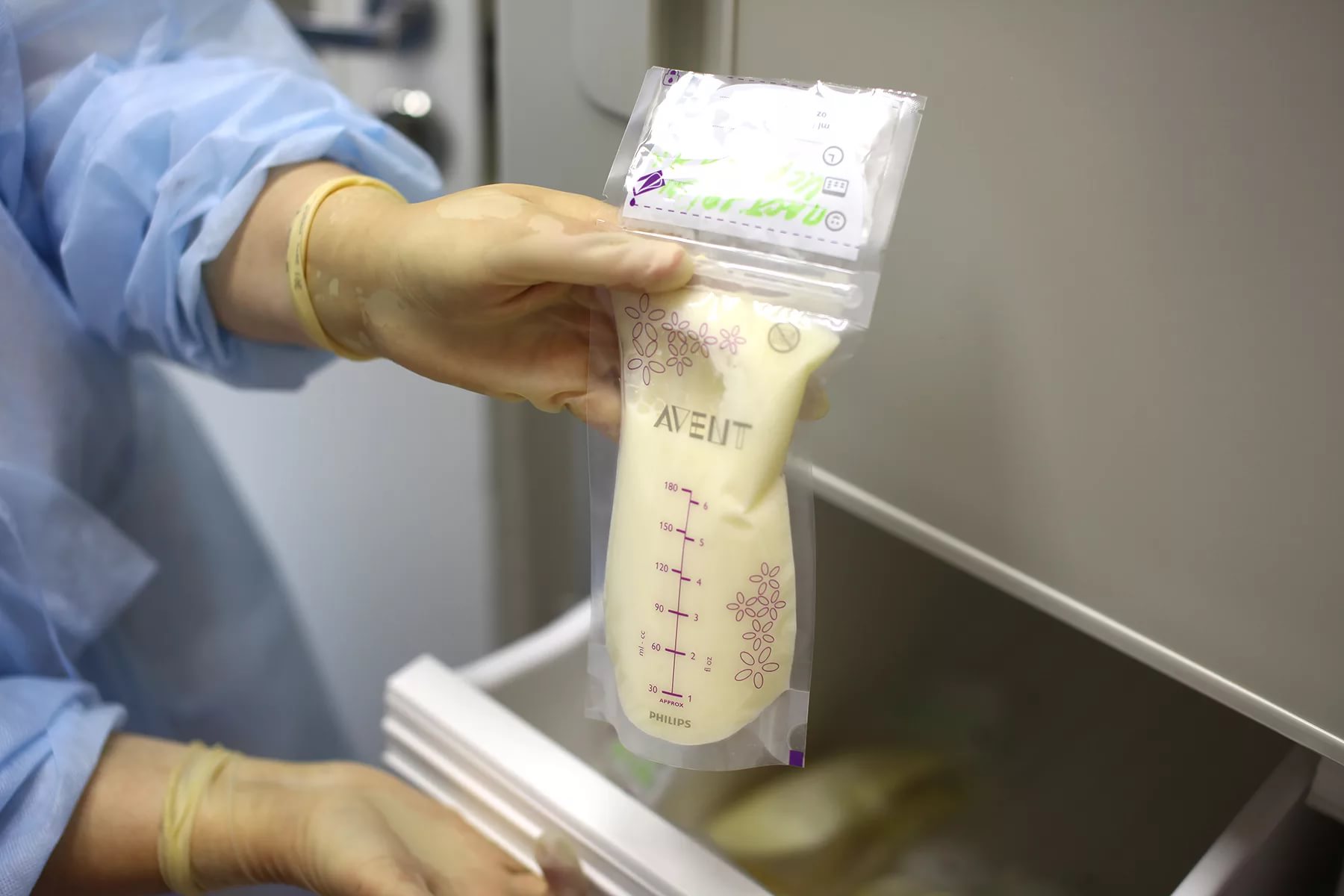 В Уфе открылся второй в России банк грудного молока