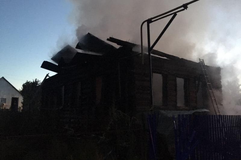 Девять человек, в том числе пятеро детей, погибли на пожаре в Башкирии