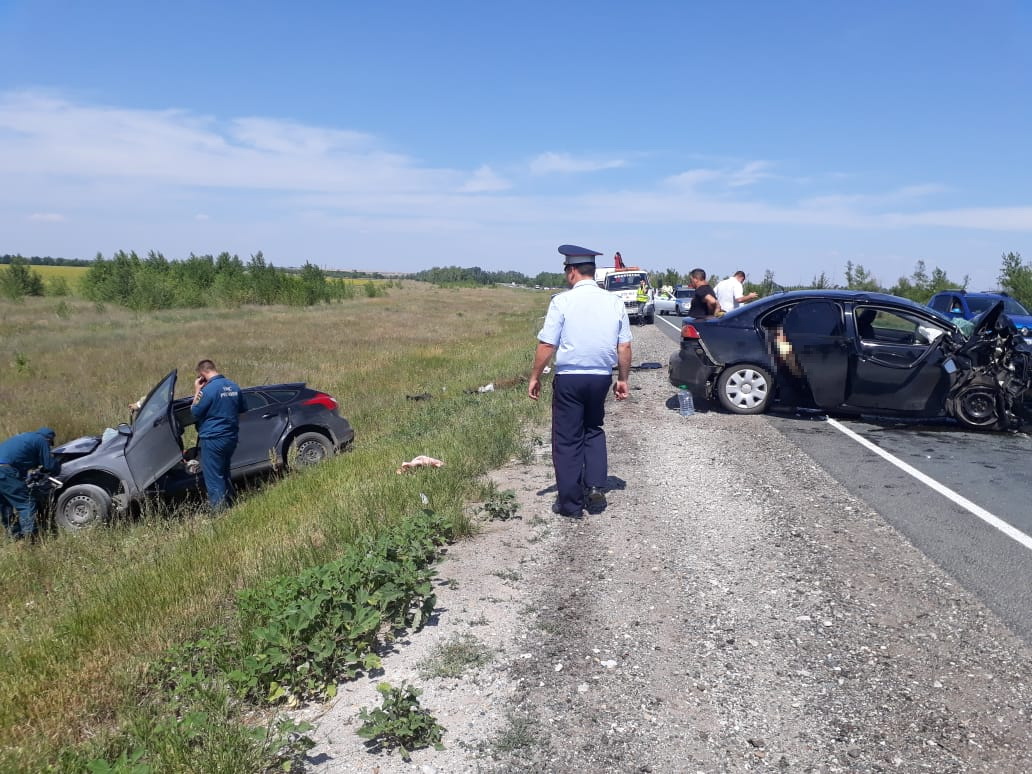 Крупная автоавария в Оренбуржье унесла жизни четырех человек