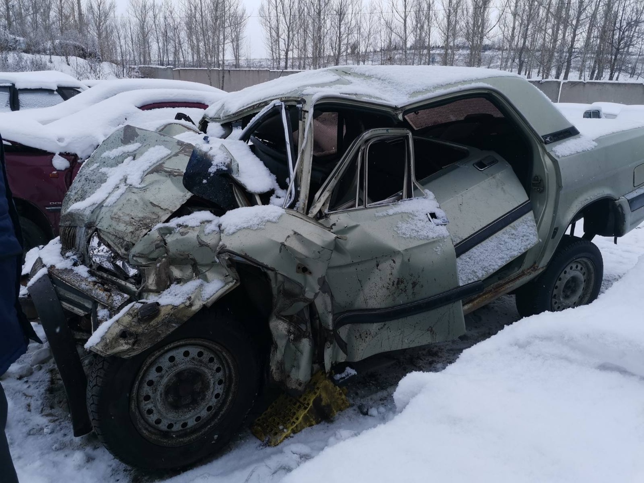 Два автомобиля столкнулись под Саратовом, четверо погибли