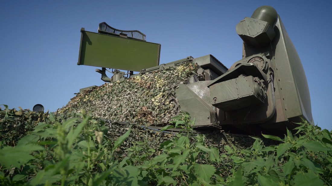 Расчеты ЗРК «Тор-М2» продолжают обеспечивать ПВО российской группировки войск на Донбассе