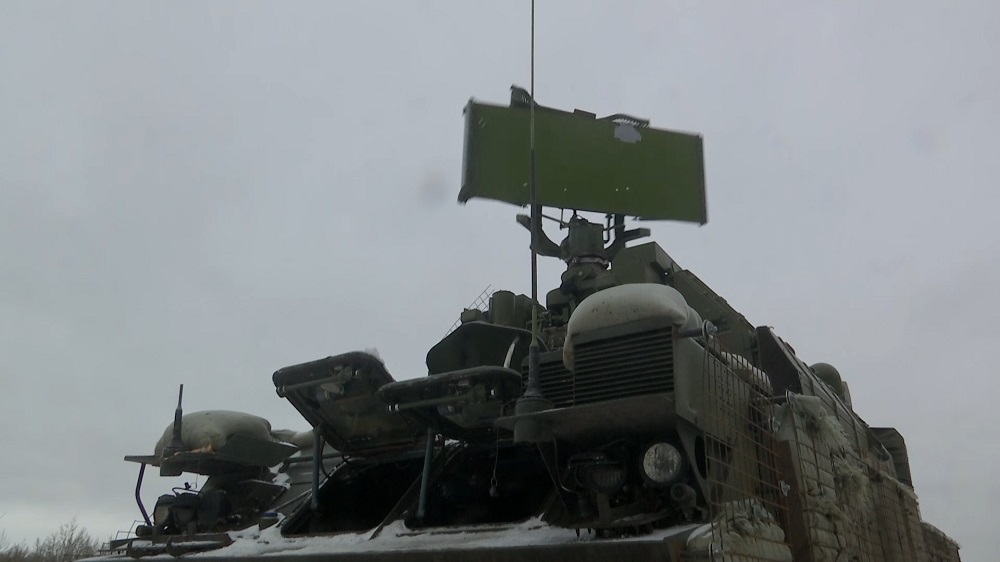 Непрерывное боевое дежурство несут в зоне СВО расчеты ЗРК «Тор-М2» войсковой группировки «Запад»
