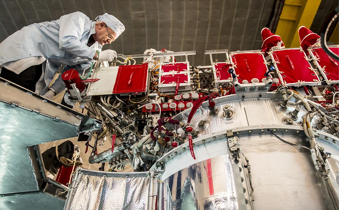 На заводе «Алмаз-Антея» в Петербурге начнут производство квантовых стандартов частоты для спутников «Глонасс»