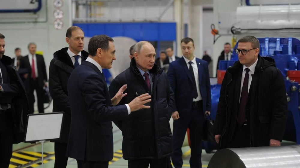 Путин: вузы, техникумы и лицеи должны работать в тесном контакте с производством