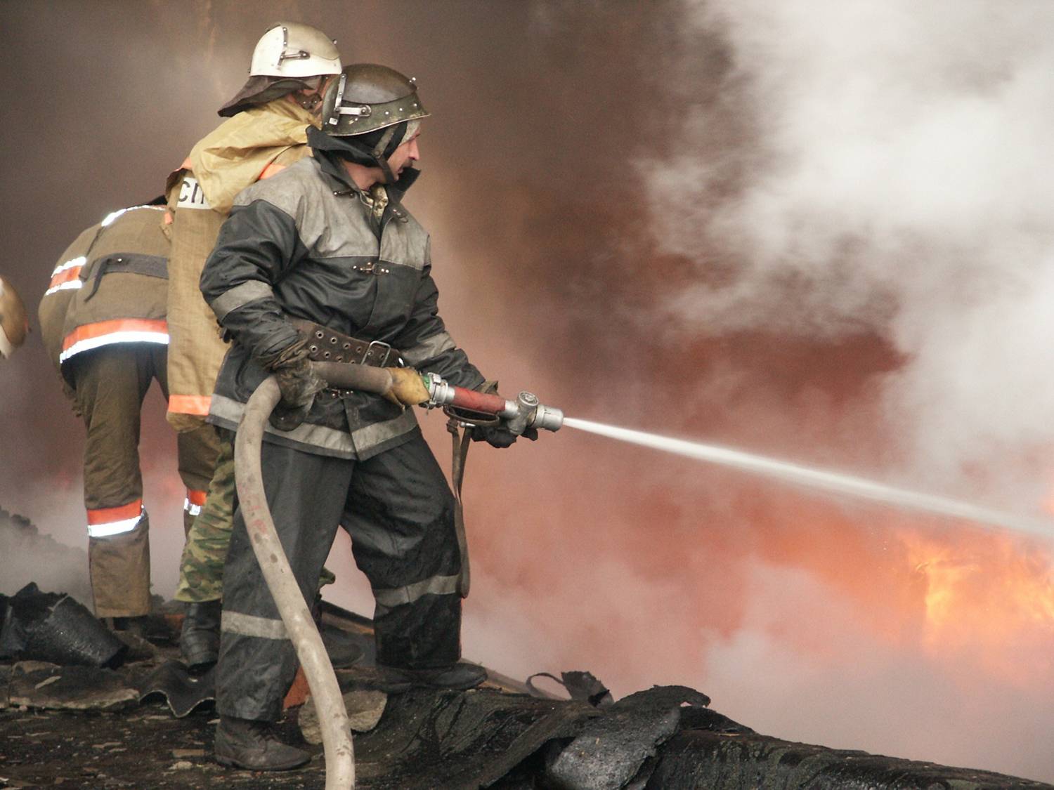 В Кирове при тушении возгорания погибли двое пожарных