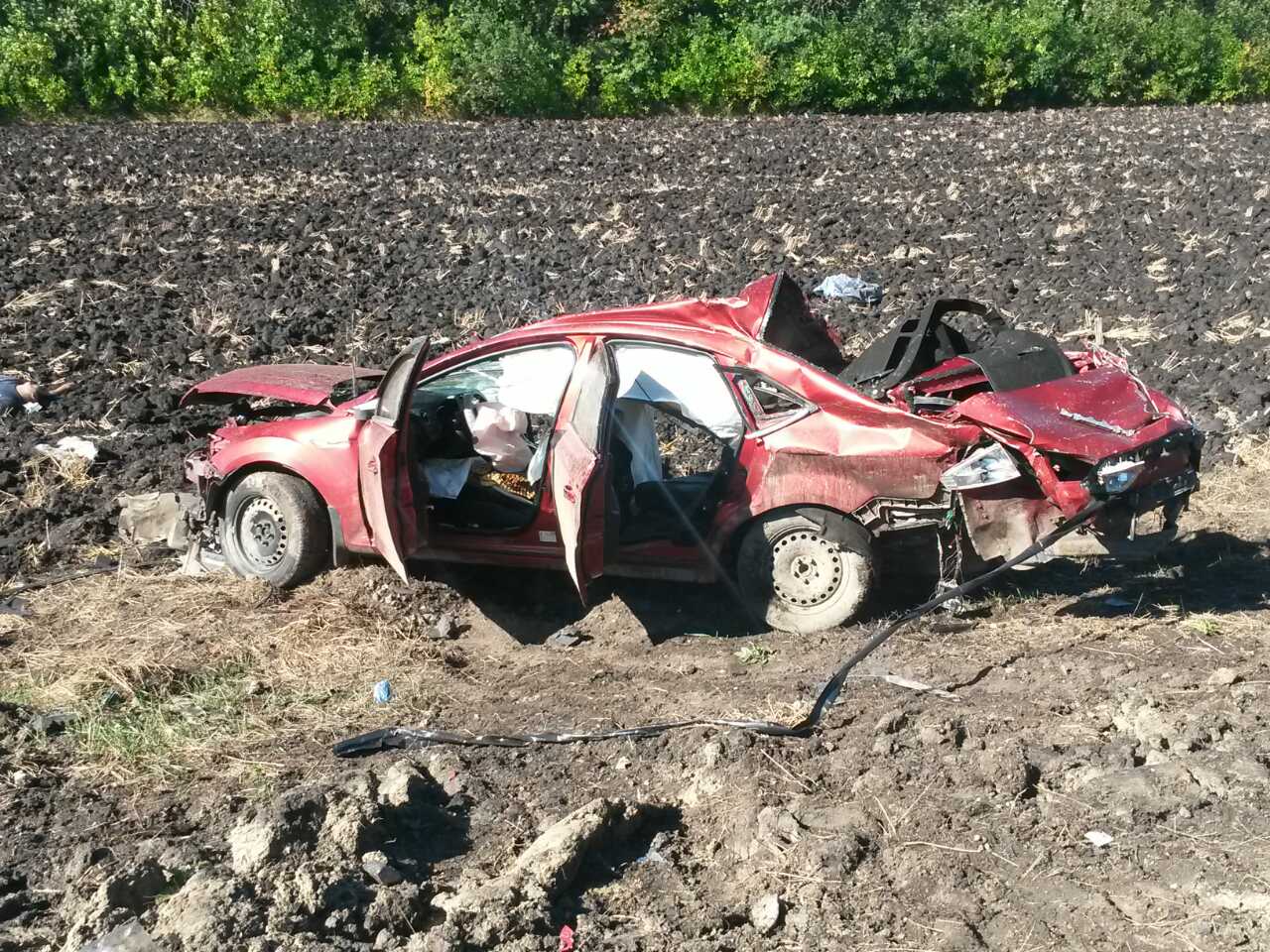 В страшной аварии под Саратовом погибли четыре человека