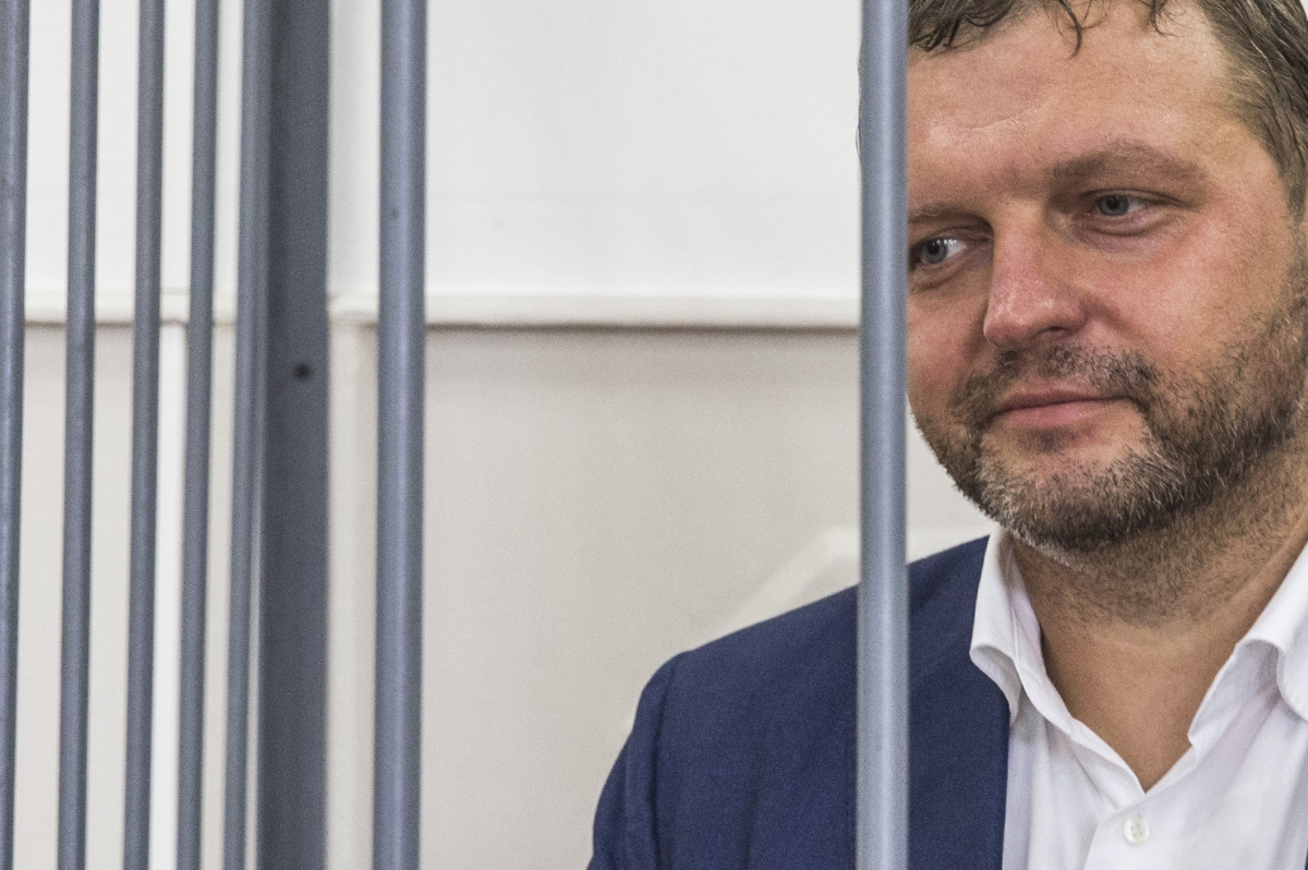 Бывшие коллеги приютили черепашку кировского экс-губернатора Белых
