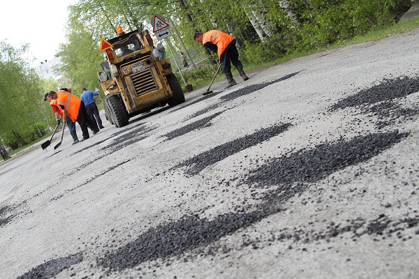 Власти Прикамья потратят 4 млрд рублей на ремонт местных дорог
