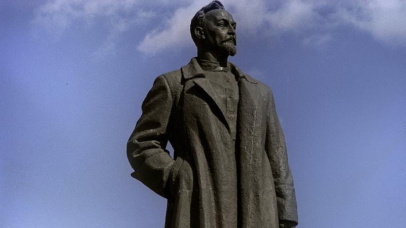 В Кирове установят двухметровый памятник Феликсу Дзержинскому