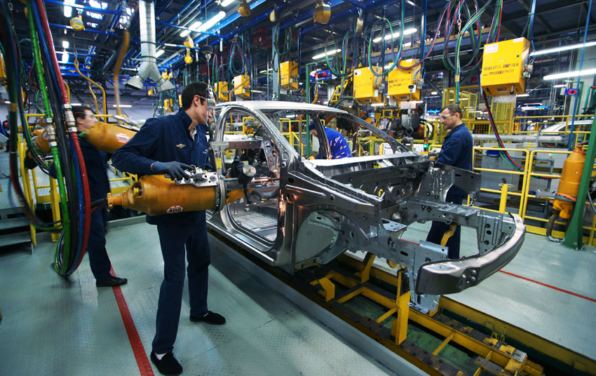 «АвтоВАЗ» с 1 июля повышает зарплату своим сотрудникам на 5%