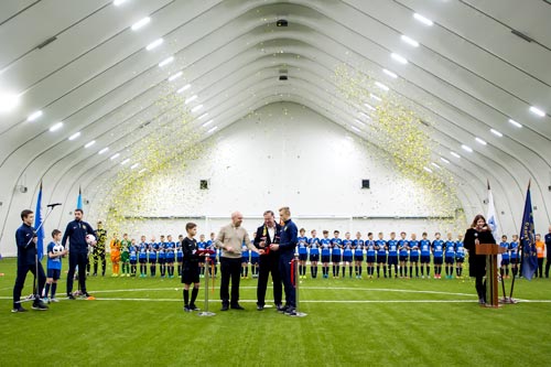 Новый крытый футбольный манеж открыл «Алмаз-Антей» в Петербурге