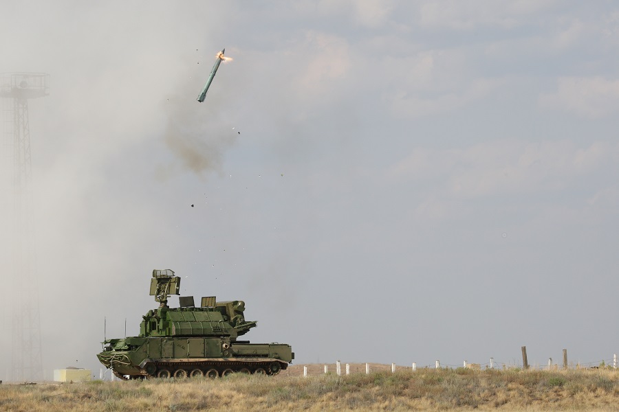 Расчеты ЗРК «Тор-М2» успешно поразили крылатые ракеты на полигоне Капустин Яр