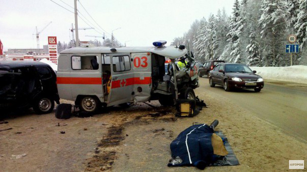 Водитель и пассажир «скорой помощи» погибли в ДТП в Самарской области