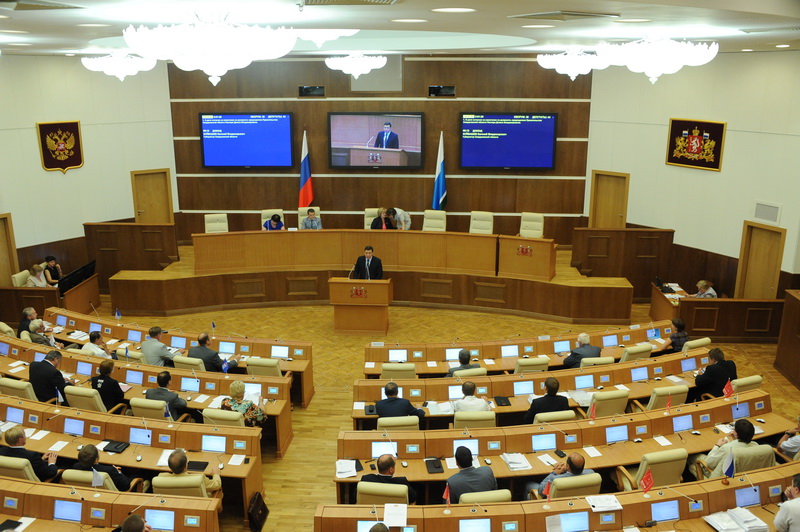 Свердловские депутаты отменили выборы мэра Екатеринбурга