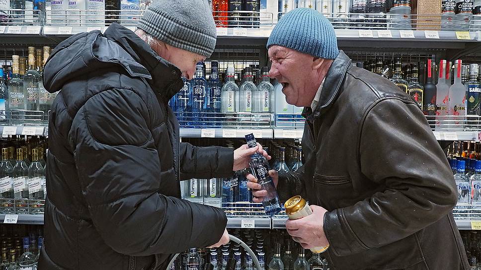 Ульяновские депутаты сняли запрет на продажу в выходные крепкого алкоголя