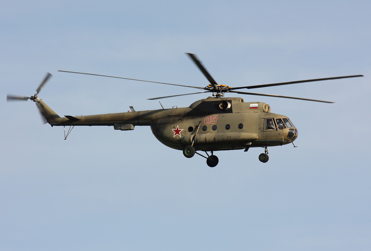 Вертолет Ми-8 разбился под Саратовом, никто не пострадал