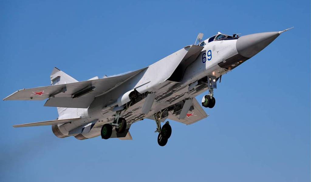 Более 20 истребителей МиГ-31БМ и Су-34 задействовали в учениях на Урале и в Поволжье