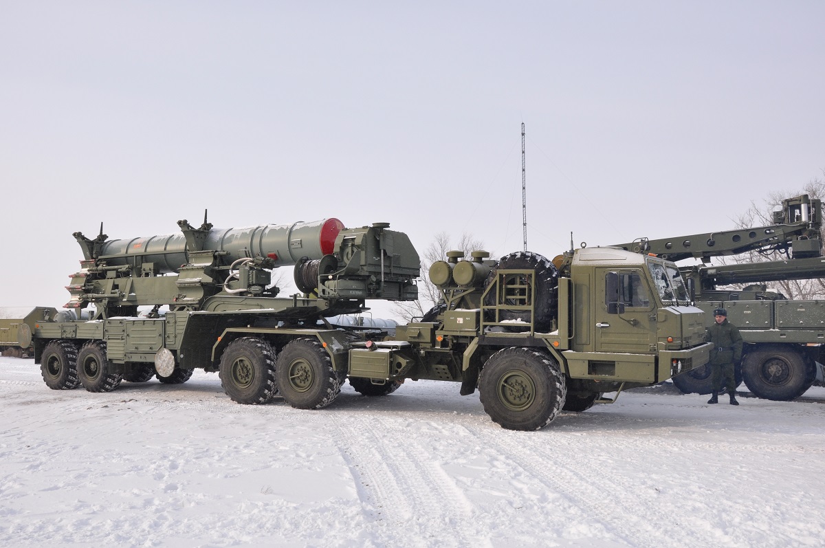 Зенитные системы С-400 «Триумф» заступят на боевое дежурство в Ленобласти в феврале