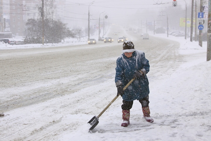 Рекордное количество снега выпало за сутки в Ижевске