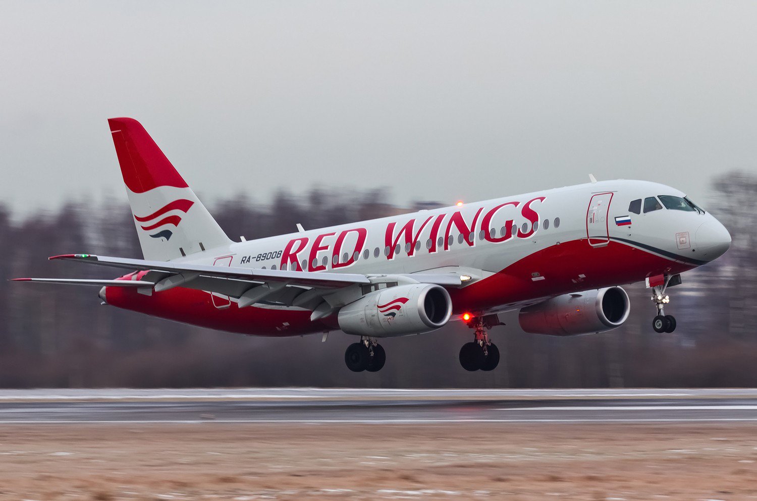 Авиакомпания Red Wings начнет летать из Саратова в Москву