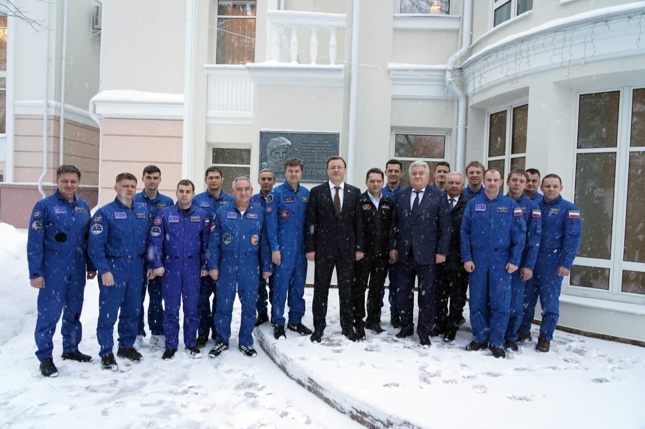 Самарские власти создадут молодежный отряд космонавтов