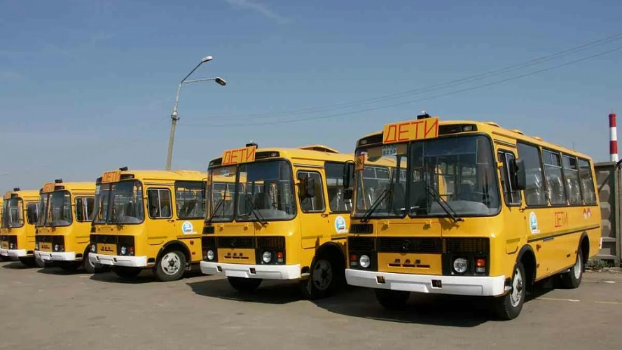 Удмуртия в 2022 году закупит 55 новых школьных автобусов