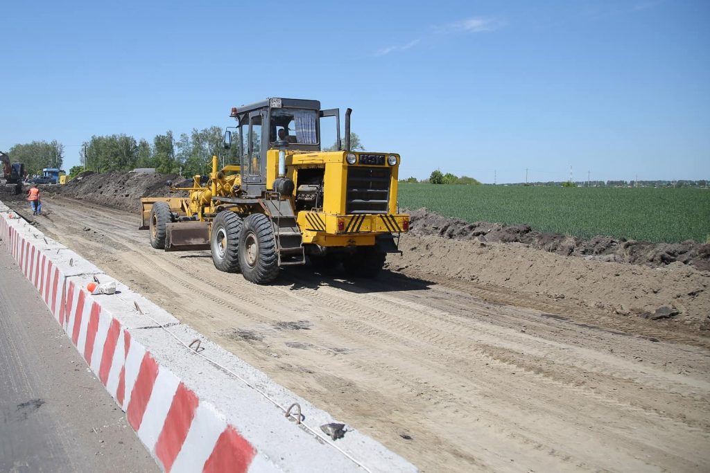 В Курганской области до конца года отремонтируют более 300 км дорог