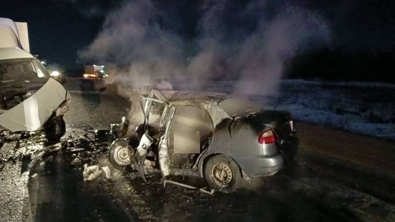 Четыре человека погибли в ДТП на трассе в Оренбургской области