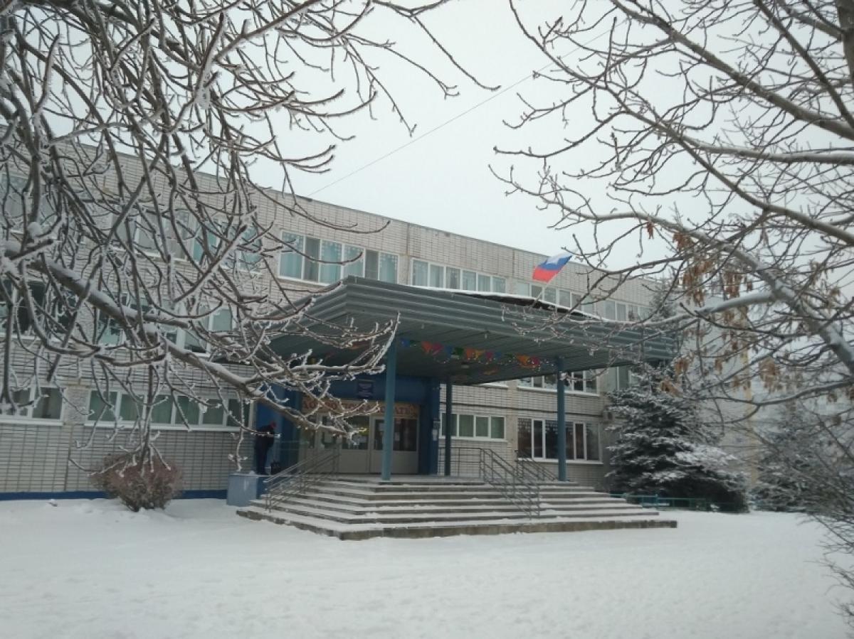 В школах Саратова из-за сильных морозов отменили уроки для младших классов
