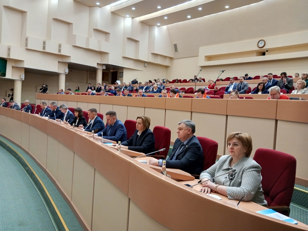 Депутатов Саратовской областной думы обязали два раза в год отчитываться перед избирателями