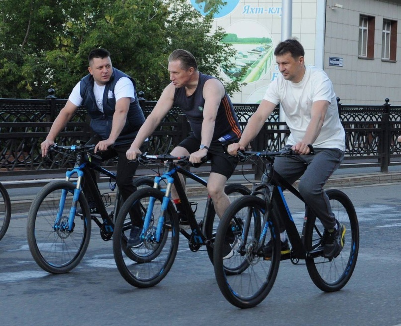 В Уфе состоялся велопробег с участием главы Минздрава РФ